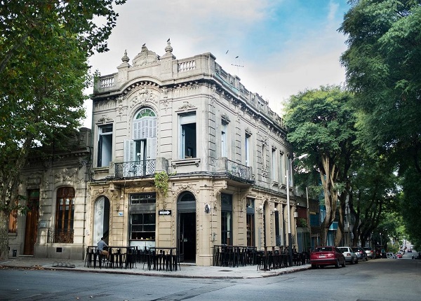 Club and Bar house - Montevideo